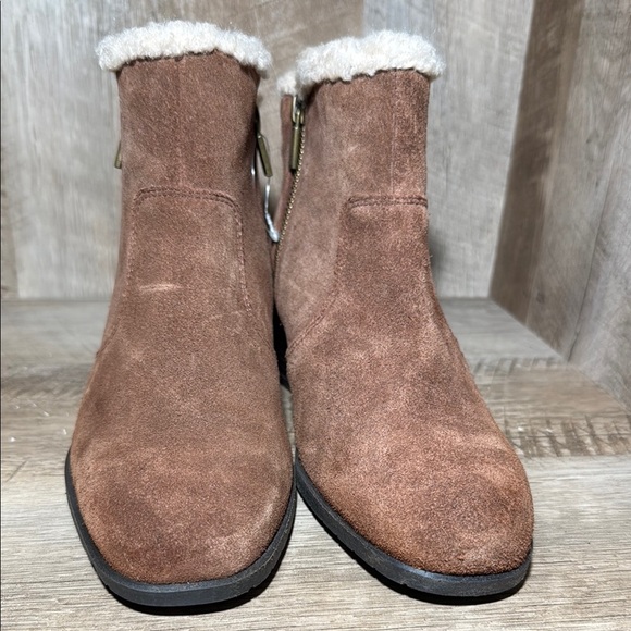 Kenneth Cole Suede Boots - Picture 4 of 11